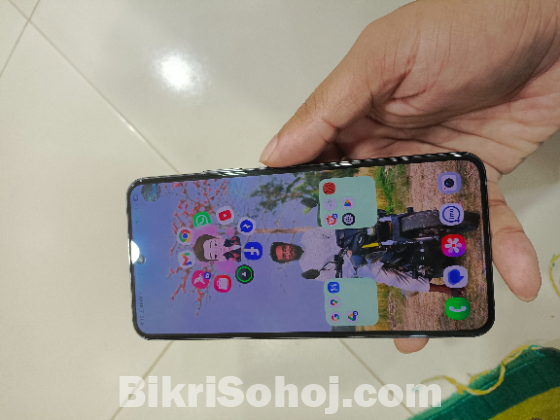 Samsung Galaxy s22 plus